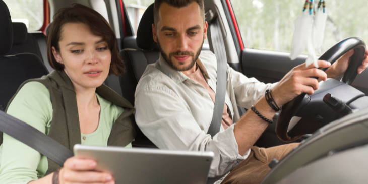 Digital Signage for Driver Communication 2